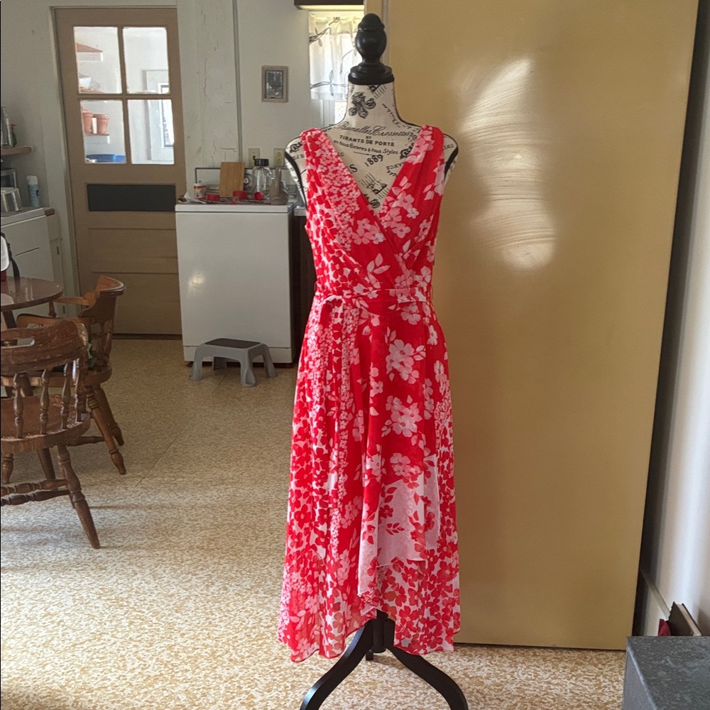 DKNY Red and White Floral V-Neck Wrap Midi Dress - NWT